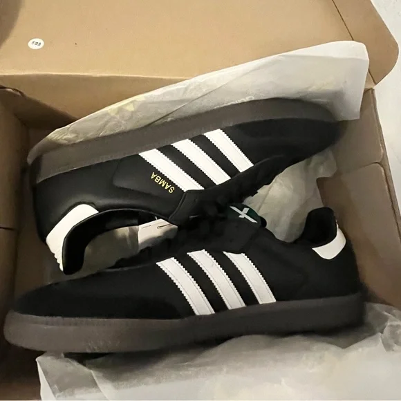 adidas | Shoes | Nwb Adidas Mens Samba Classic Og Black White Gum Shoes Size  3 | Poshmark